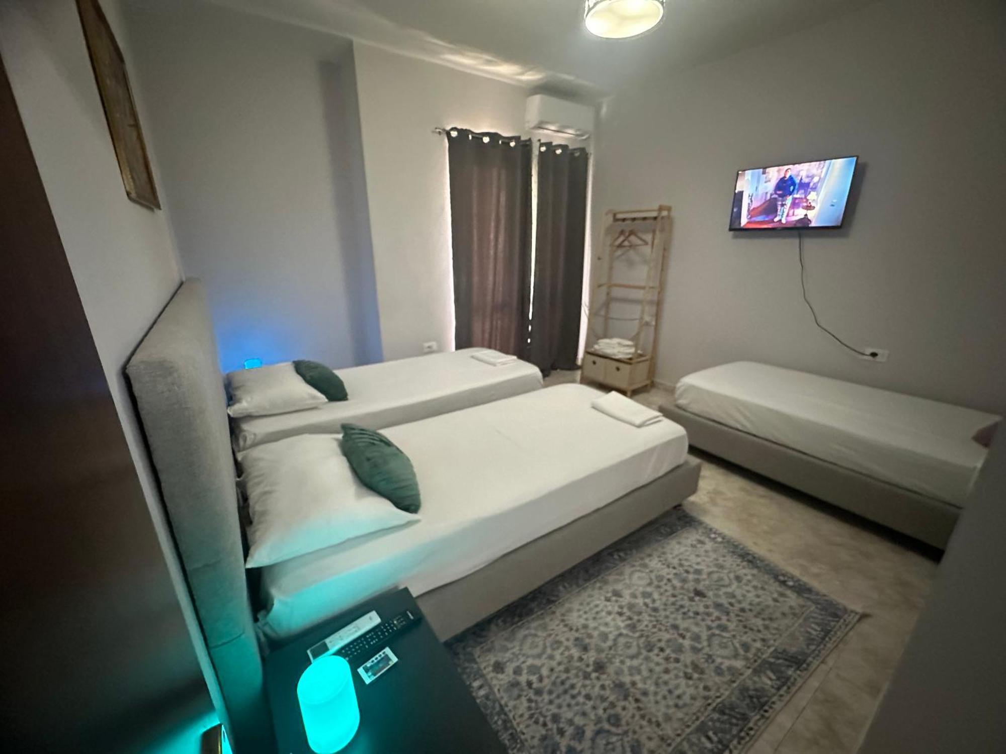 Nunu'S Place At Top Location Blloku Τίρανα Εξωτερικό φωτογραφία