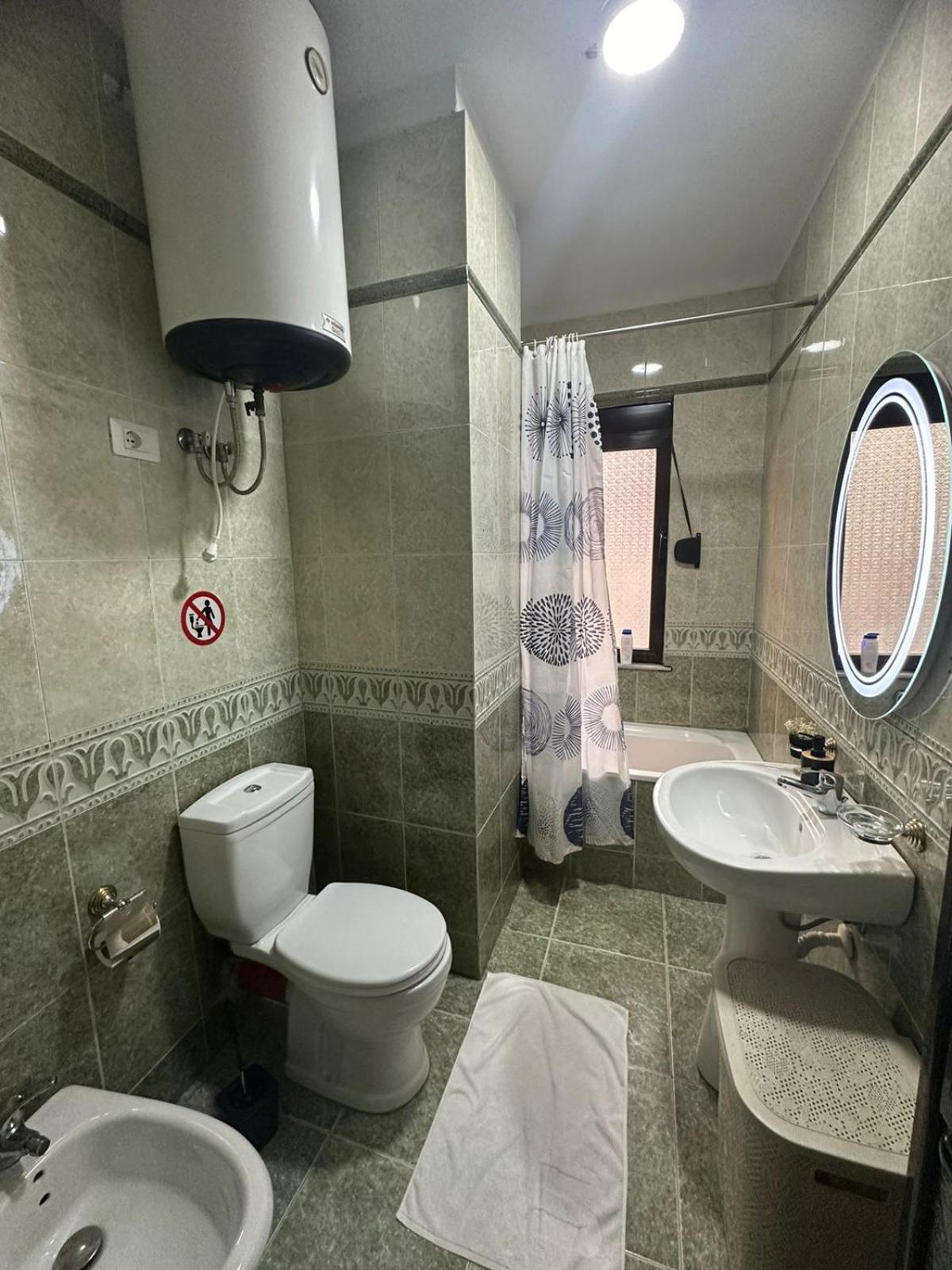 Nunu'S Place At Top Location Blloku Τίρανα Εξωτερικό φωτογραφία